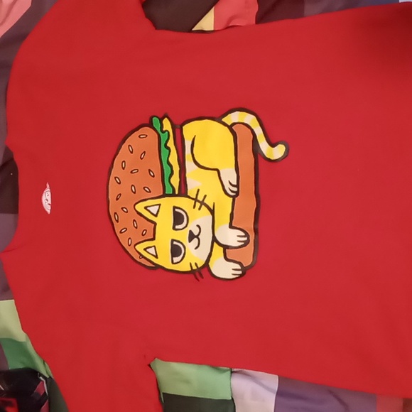 Cat burger Tee from Pancake Attack makers of the youtube channel Turbo Toy Time - Picture 1 of 2